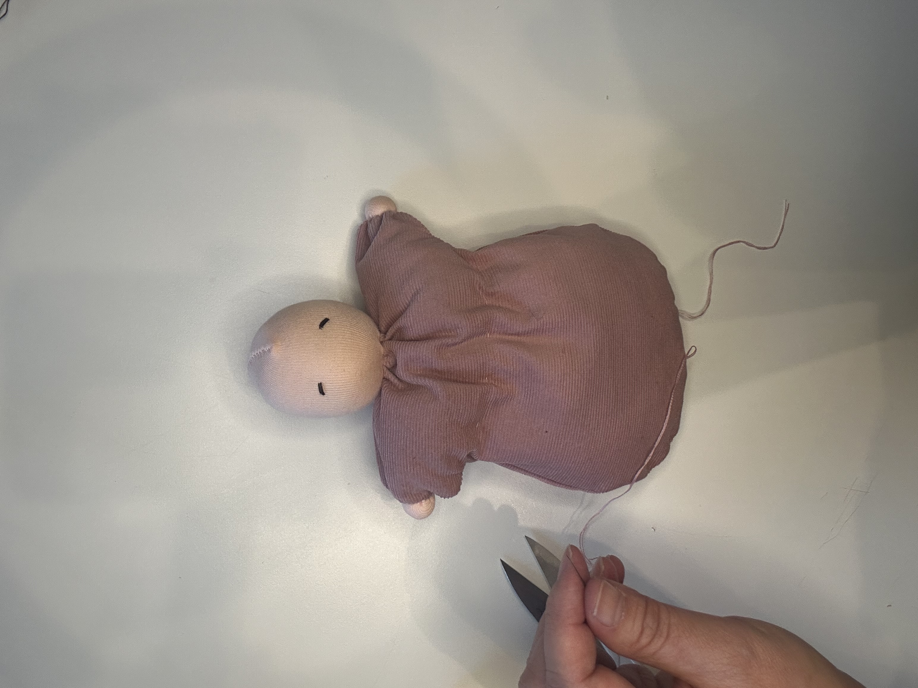生地を縫う